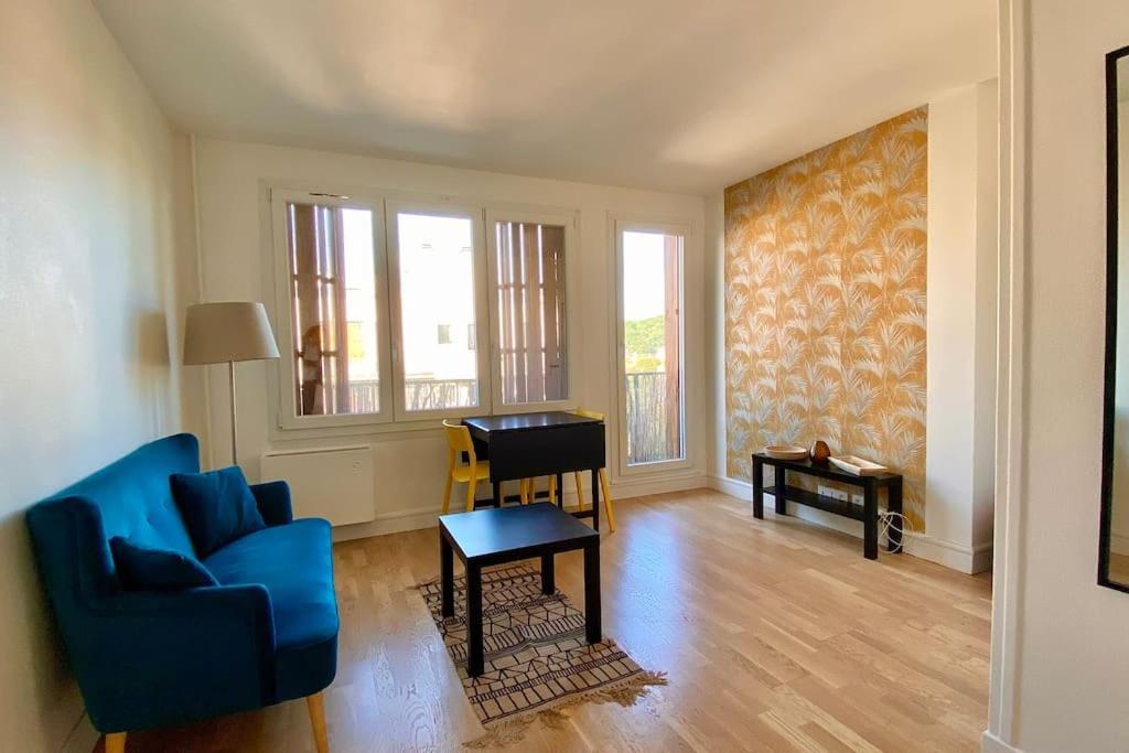 Beau Studio Cosy Et Calme - Face A La Gare De Rosny-Sous-Bois - 20Mn De Paris Et Disneyland Esterno foto